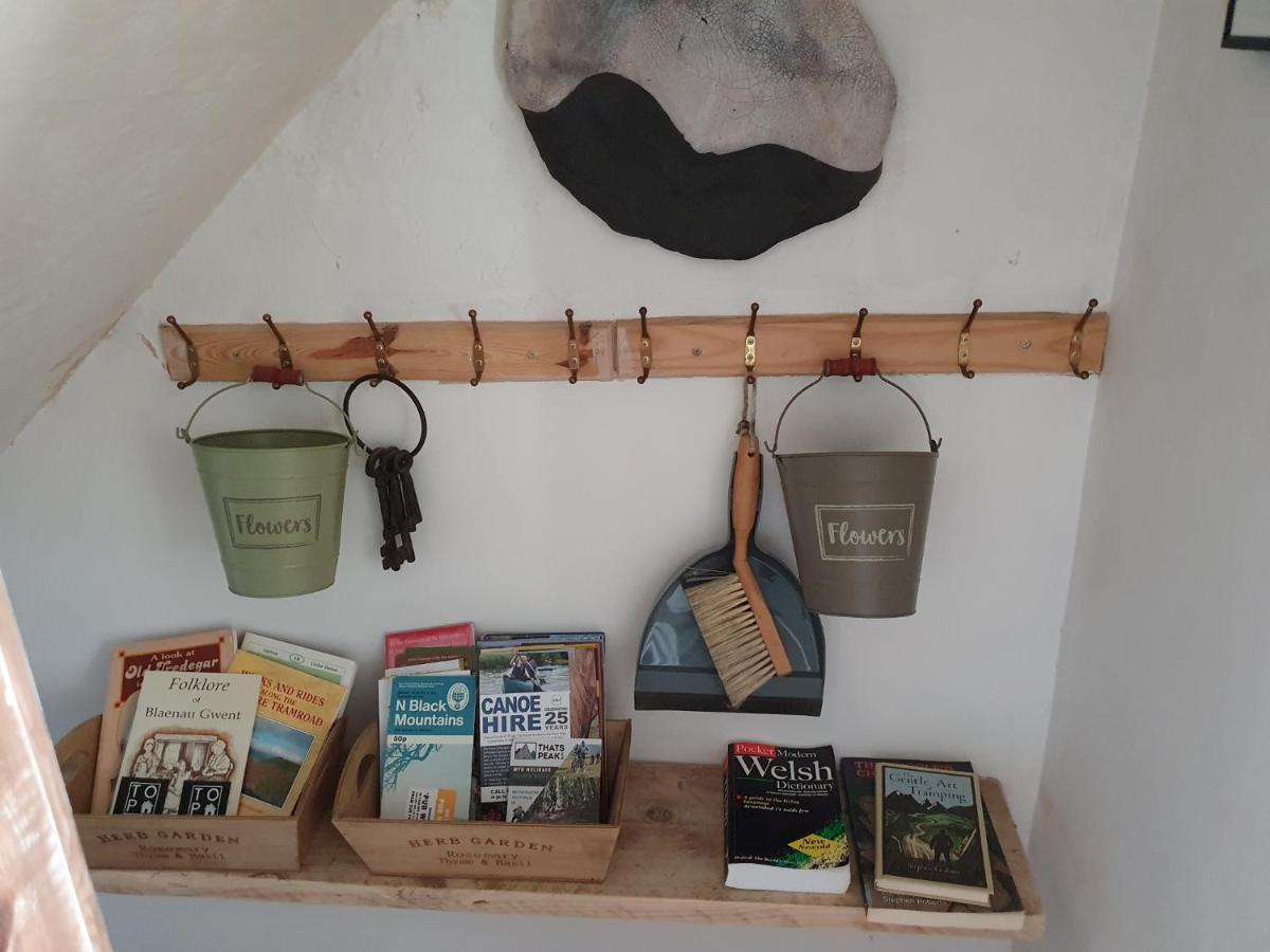 Tredegar Wales' Highest Village - The Chartist Cottage - Trefil מראה חיצוני תמונה